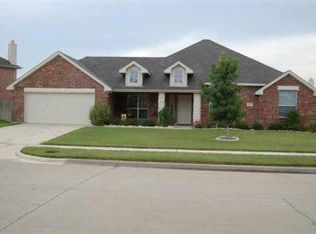 313 Holly Leaf Trl, Forney, TX 75126