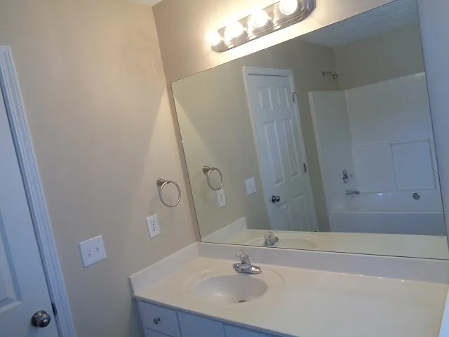 20 Kentshire Pl — Photo 8