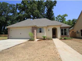 224 Oak Path Dr, Carencro, LA 70520