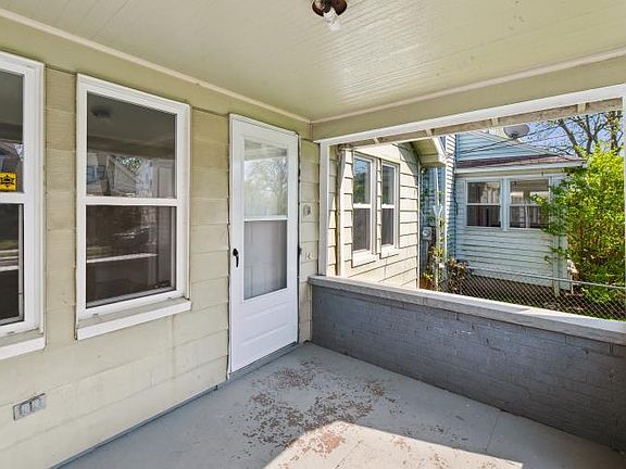 5th image of 3512 Watson Ave