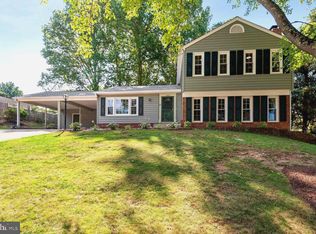 6003 Kerrwood St, Burke, VA 22015