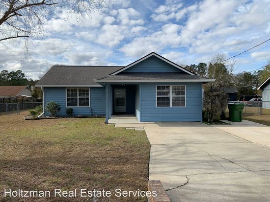 1329 Forest Lake Dr Hinesville Ga 31313 Zillow