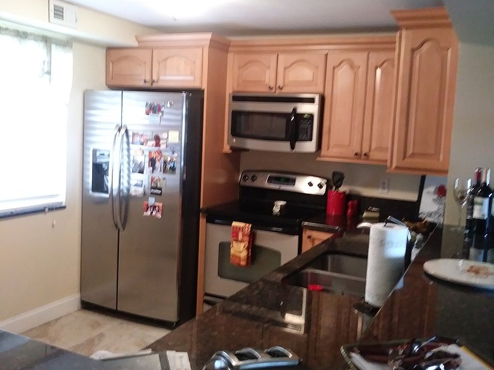 1st image of 311 SE 3rd St APT 510