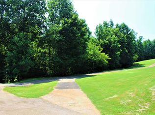 607 Chickasaw Dr, Westminster, SC 29693