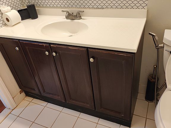 3rd image of 1107 Green Hollow Dr