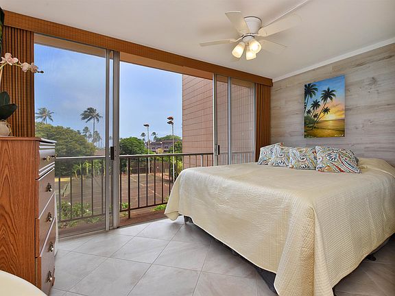 2nd image of 3660 Lower Honoapiilani Rd APT 302
