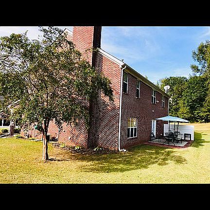 3rd image of 1410 Hollow Springs Ct