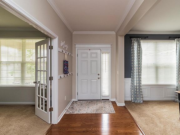 3rd image of 5569 Kingham Way