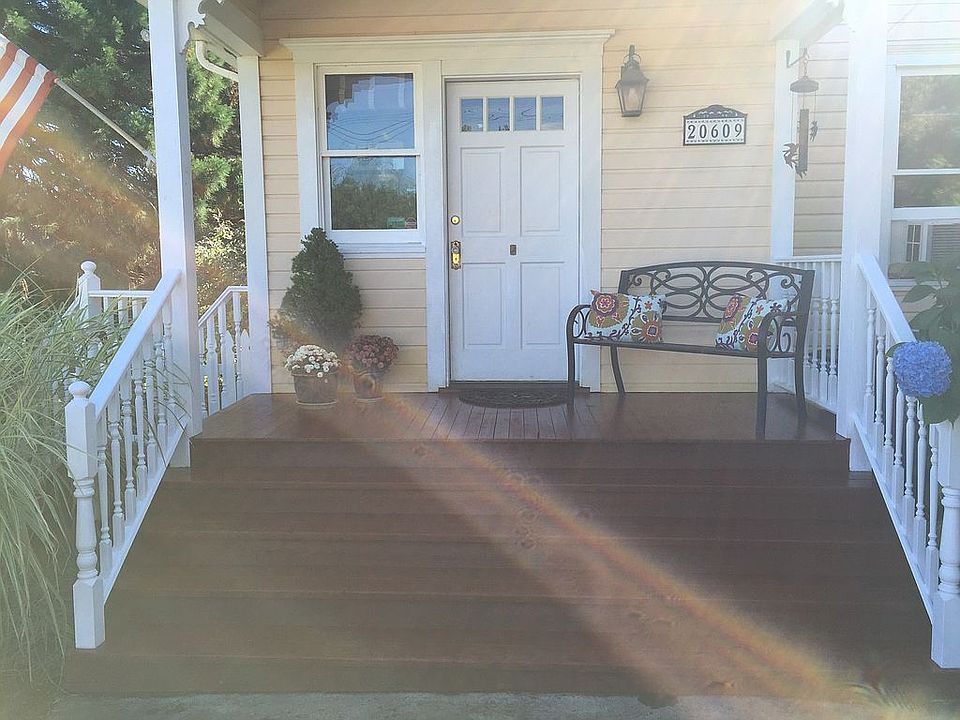 1st image of 20609 NE 164th St