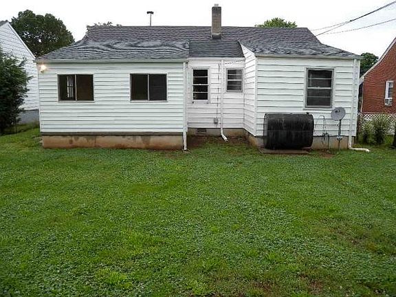 5th image of 3319 Birchlawn Ave NW
