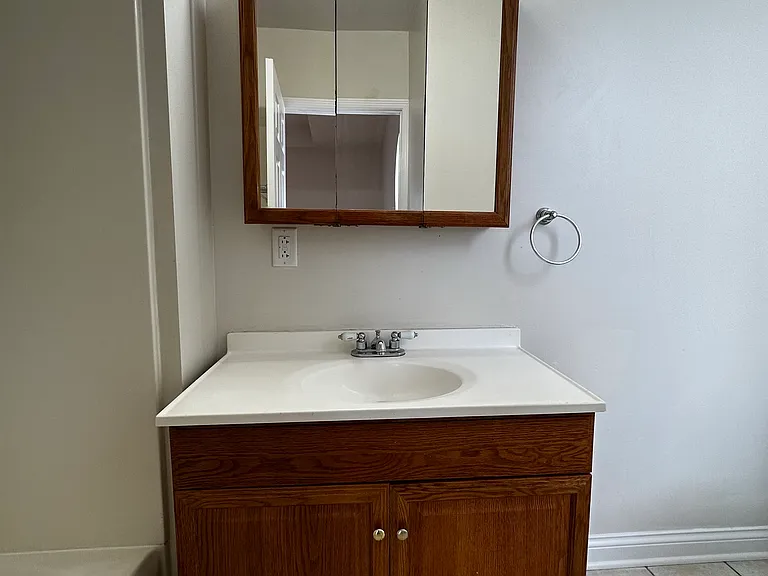 1651 White St #3 — Photo 4
