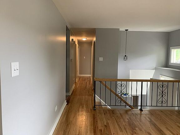 3rd image of 21467 Peterson Ave