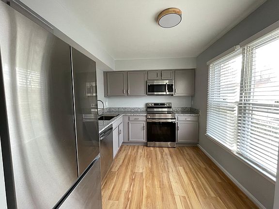 3rd image of 4309 Baylor St