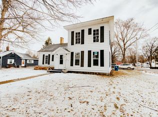 233 S Oak St, Sheridan, MI 48884