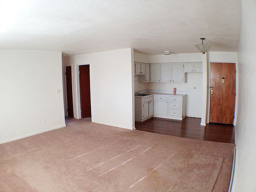 2nd image of 1309 Franklin St APT B1