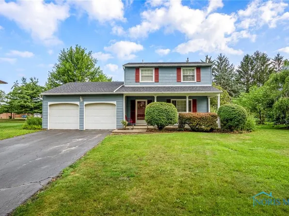 132 Foxhill Ln, Perrysburg, OH 43551