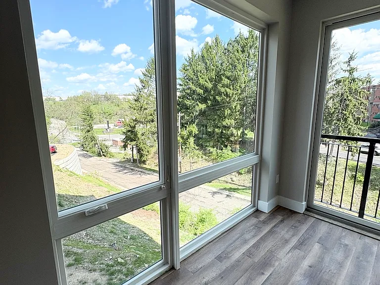 McKnight Flats — Photo 9