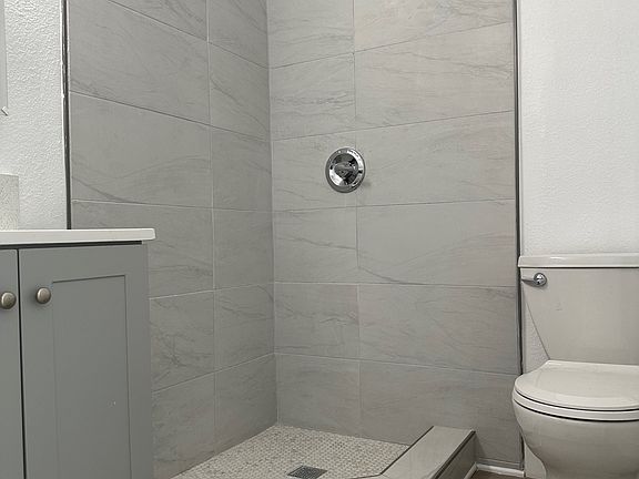 5th image of 10969 Hickory St #1/2