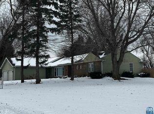 6007 Redwood Dr, Storm Lake, IA 50588