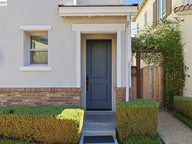 33 W Roccolino Ln — Photo 5