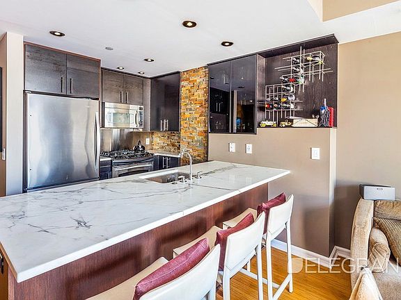 5th image of 350 W 53rd St APT 6H