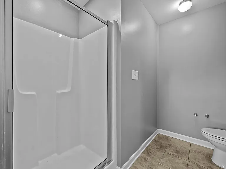 210 Wedgefield Cir — Photo 18