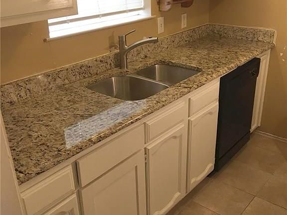 2nd image of 1804 E Northgate Dr APT C