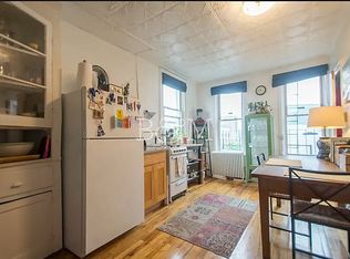 18 Olive St APT 3R, Brooklyn, NY 11211
