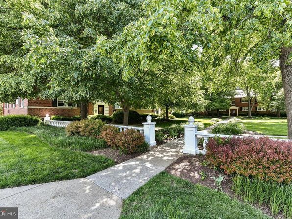 4358 N Pershing Dr APT 4
