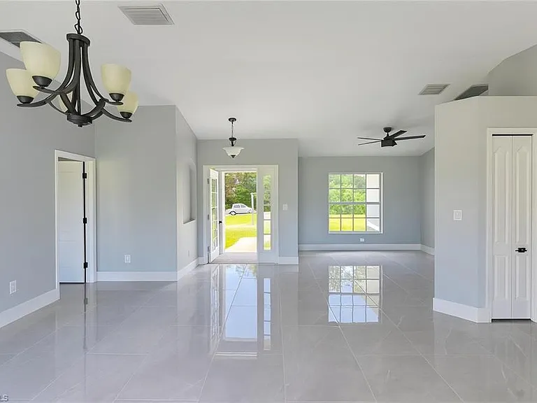 116 Ridgemont Dr — Photo 5
