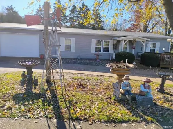 772 Highway 42, Iberia, MO 65486