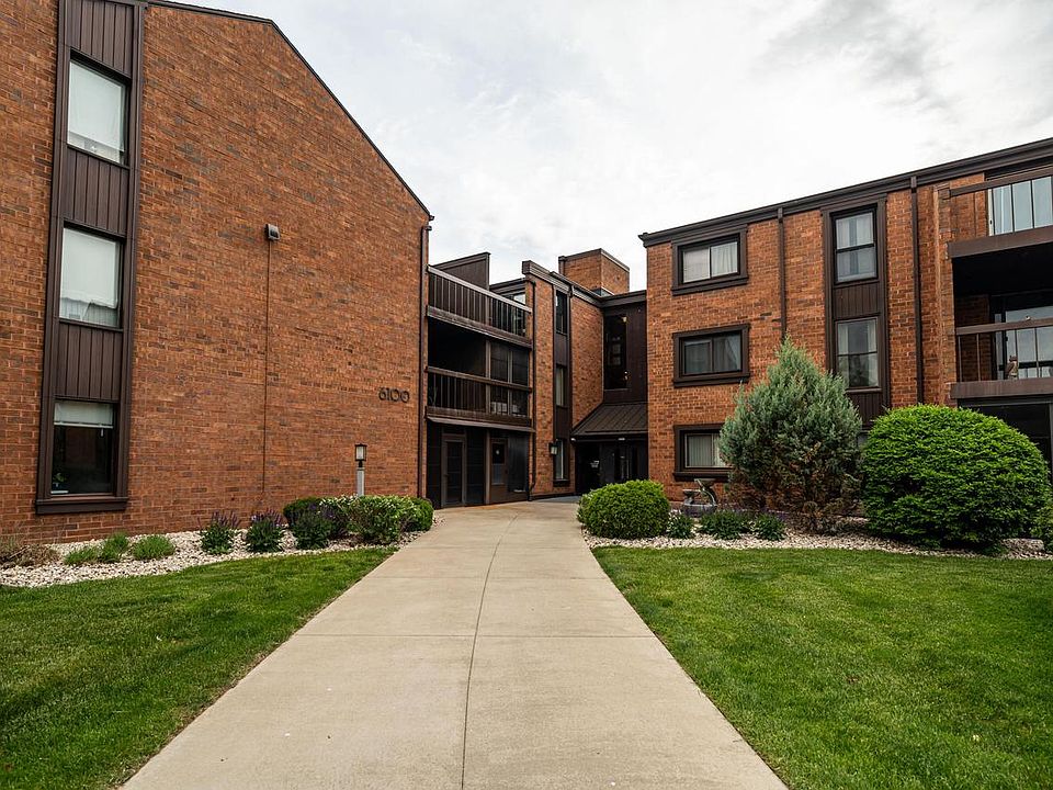 1st image of 6100 W Stonehedge DRIVE #142