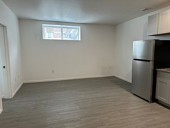 Kitchen/Living Area