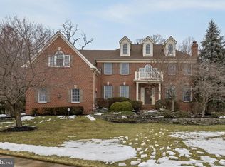 26 Carriage House Ct, Cherry Hill, NJ 08003