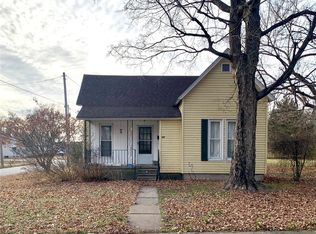 303 Schneider St, Carterville, IL 62918