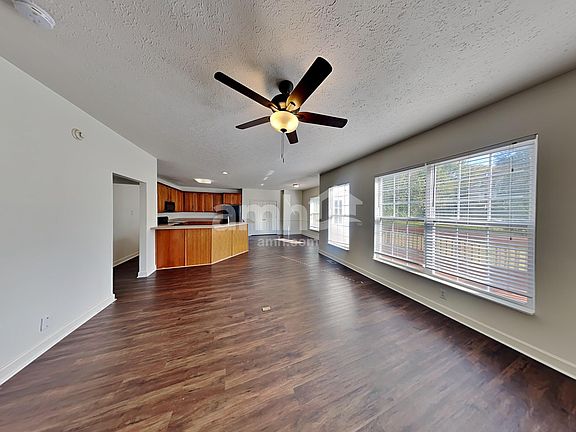 5th image of 4010 Lenox Ct