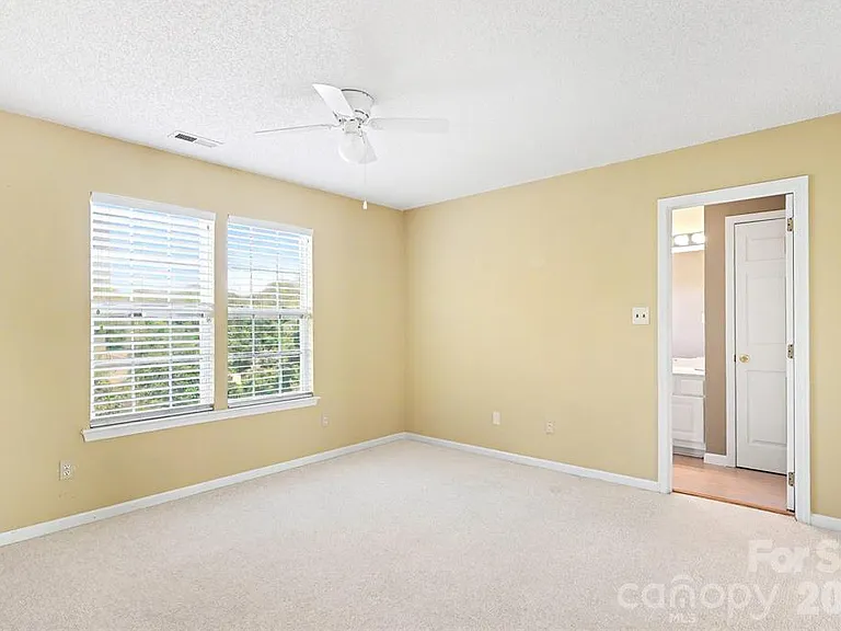 14802 Bergerac Ct — Photo 15