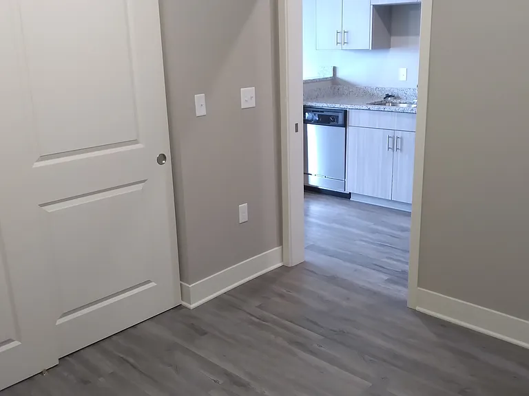Brighton Crossing Apartments — Photo 20