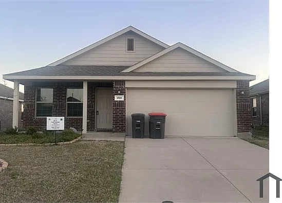 1701 River Crossing Dr — Photo 2