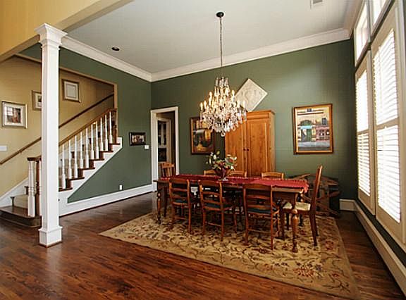 2nd image of 7421 Wellesley Ave