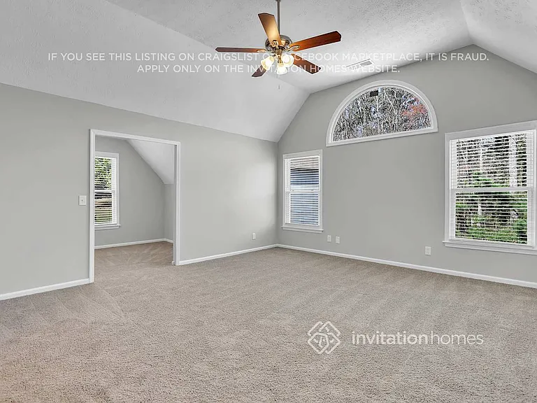 1810 Collines Ave SW — Photo 20