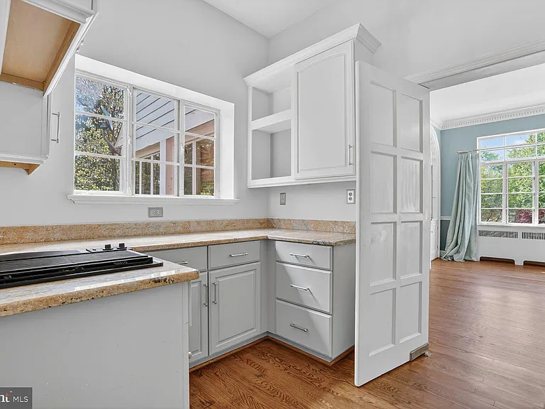 5553 Little Falls Rd — Photo 23