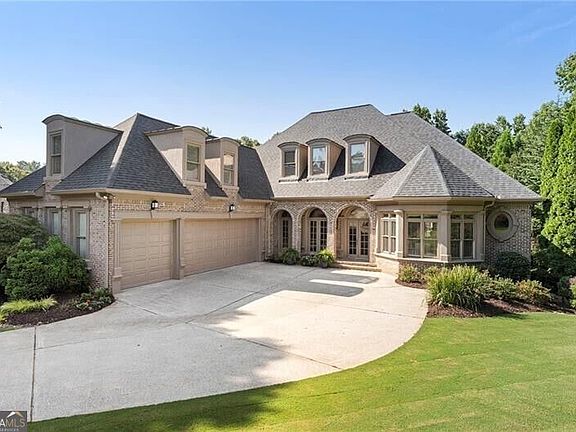 3rd image of 2915 Spindletop Dr