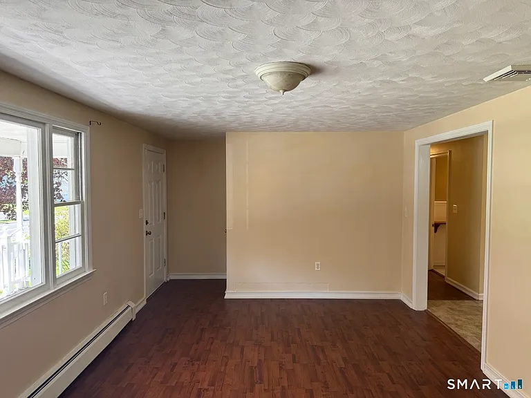 44 Saint James Ave — Photo 12