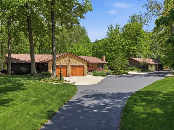 1833 E Hanley Rd, Lucas, OH 44843