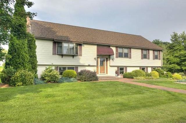 1st image of 115 Willard Way