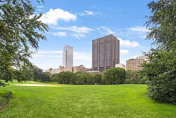 Rented by Compass | media 14