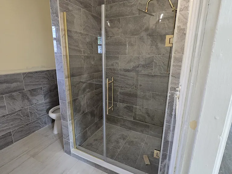 Bathroom shower