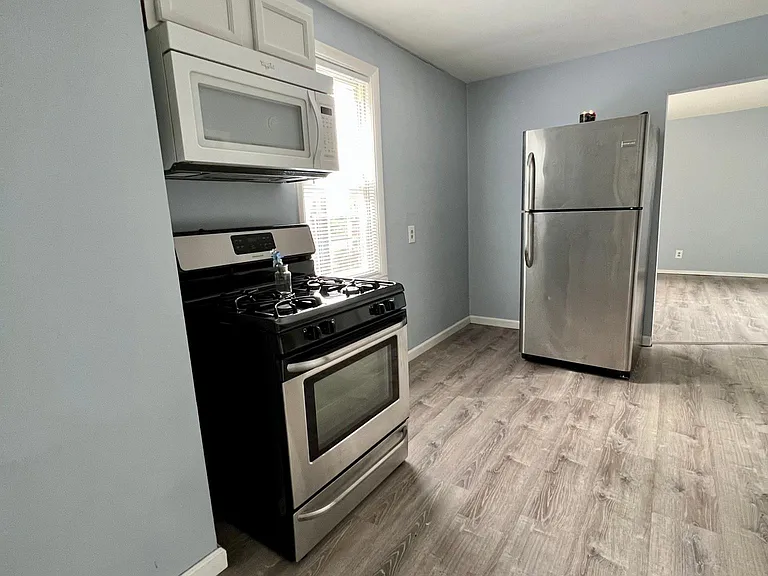 686 Doyle Ave #2 — Photo 6