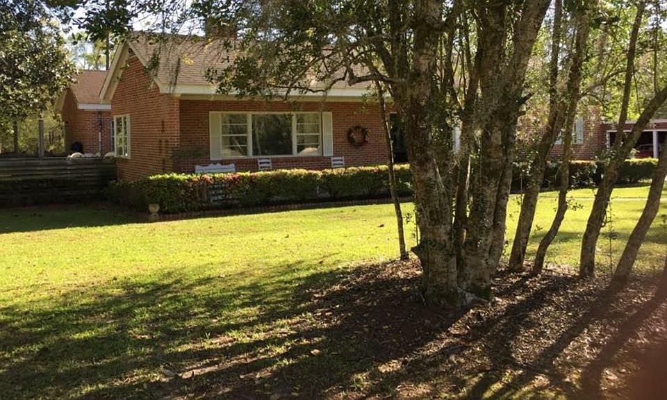 1st image of 209 W Montesano Dr